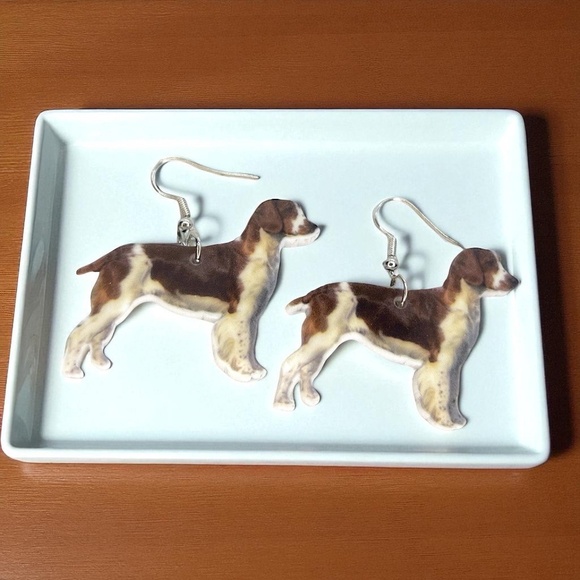 Brittany Dog Earrings - Jewelry for Dog Lovers and Bird Hunting Enthusiasts - Picture 5 of 7